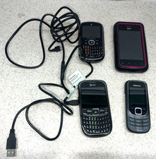 Lot of 4 Vtg Cell Phones for Parts or Repair. UNTESTED. Free Shipping.