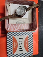 Fossil Damenarmbanduhr Armbanduhr Lederarmband mit Geschenkdose wie neu