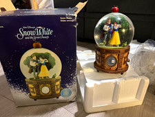 Disney Franchise Snow White and the Seven Dwarfs Snow Globe with Box