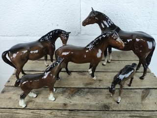 Large Collection of Beswick Brown/White Horses 2 Foals & 3 Horses