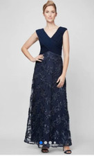 Alex Evenings Womens Long Rosette Short- Sleeve Sequin Detail Dress, Size 12
