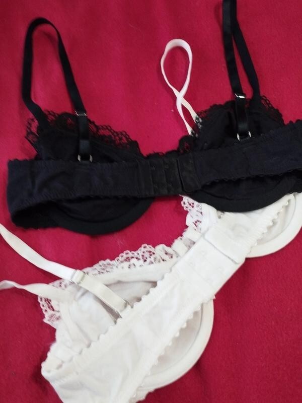 Hanro luxury bra set black and white cotton Bland underwire soft cup Size 32 B