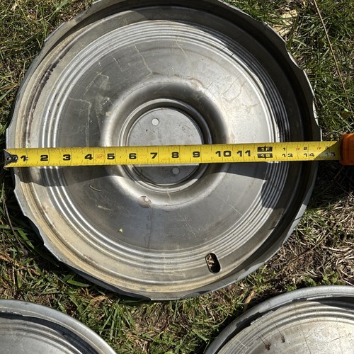 Chevy Passenger 15" Wheel Cover/Hubcap - lot of three - Picture 4 of 4