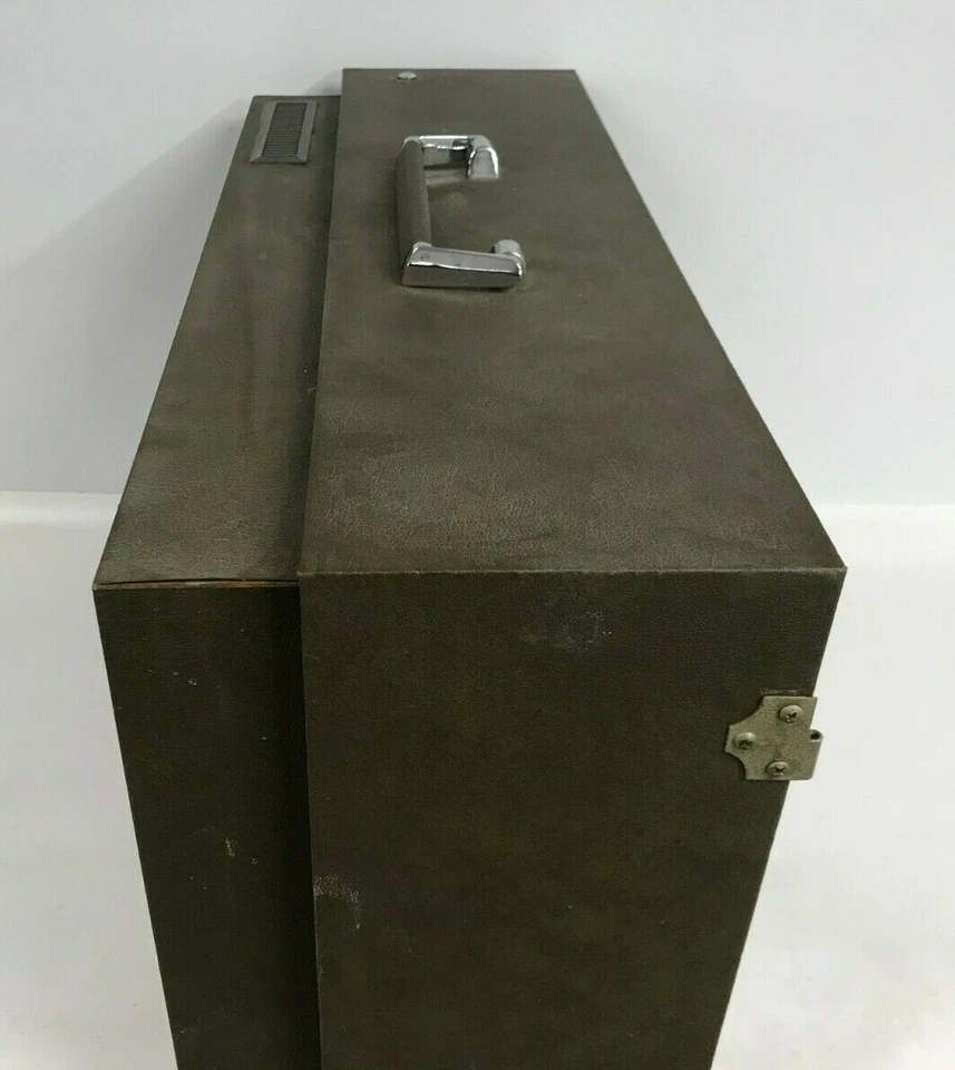 Tocadiscos micromático estéreo de estado sólido estereofónico Magnavox de colección (piezas) Foto 4 de 4