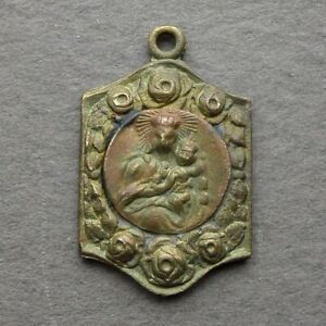 Virgin medallion pendant with child Jesus vintage cabochon cabochon glass bronze support 3.5 cm x 3 cm