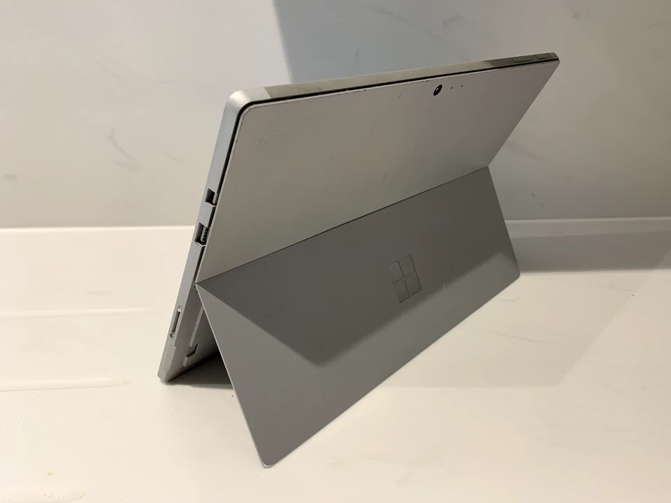 Microsoft Surface Pro 6 1796 12.3" Touch Windows 10 Pro 8GB 256GB SSD Silver - Image 4 of 4