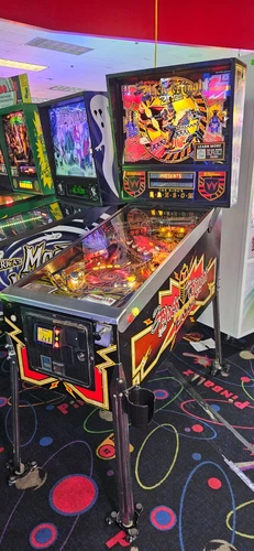 BLACK KNIGHT 2000 Pinball Machine - Williams 1989 - 2073