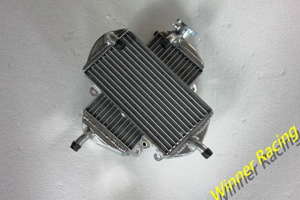 Radiador de aluminio para gas EC250 EC300 2018-2020 2019 Foto 3 de 4