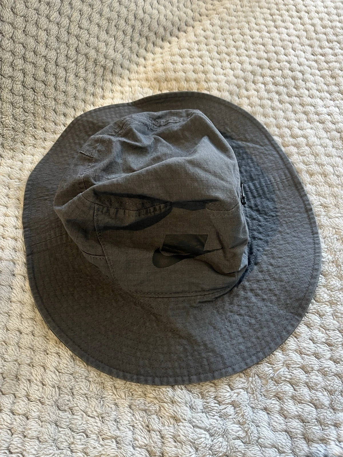 NIKE Sportswear NSW Bucket Hat Swoosh Mens Grey XXS