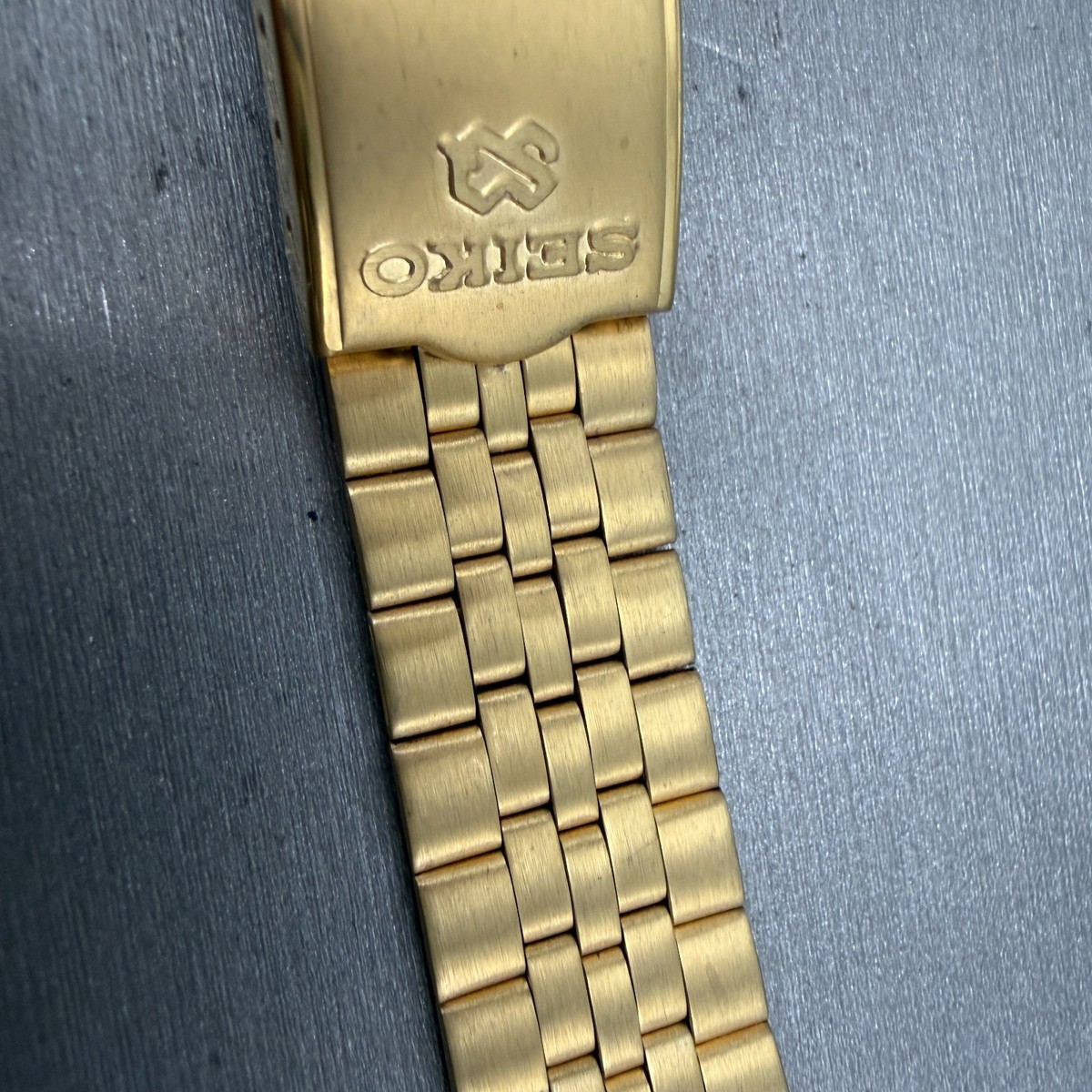 Seiko SQ Bracelet 20mm Stainless Steel Gold Tone Tri Folding Clasp