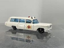 1965 LESNEY MATCHBOX SERIES No. 54 S&S CADILLAC AMBULANCE Diecast 1:64
