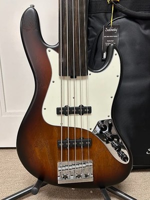 Sadowsky MetroLine 21-Fret Vintage Fretless J/J 5-String Bass