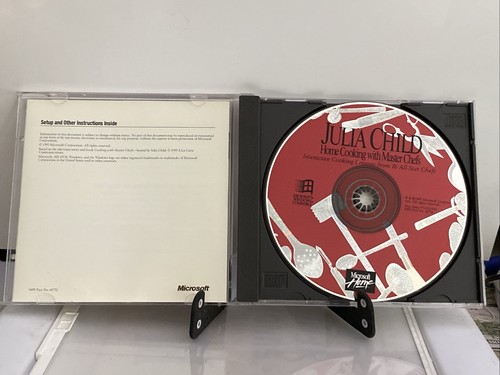 Julia Child's Home Cooking with Master Chefs-CD-ROM 16 All-Star CHEFS - Picture 3 of 3
