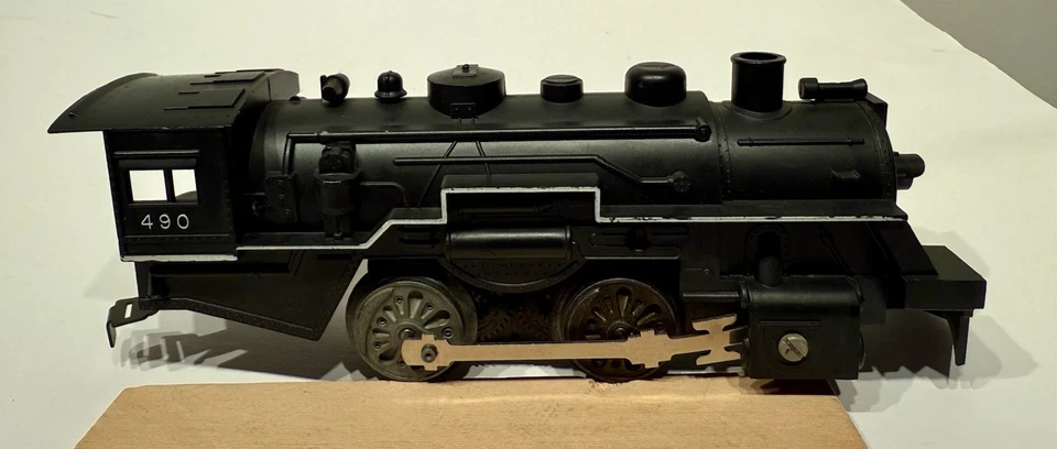 Marx 490 Electric Locomotive / 0-4-0 wheel arrangement / White Stripes - Cab No. - Image 2 of 4