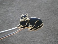 Small Black Cat Vintage Goldtone Enamel Brooch Lapel Pin 2.1g