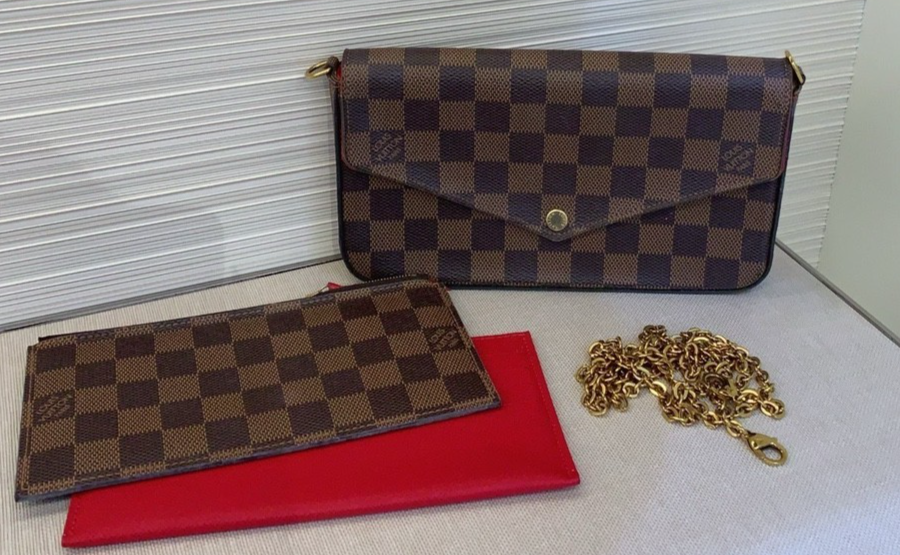 Louis Vuitton Damier Pochette Felicie Shoulder Bag in Canvas
