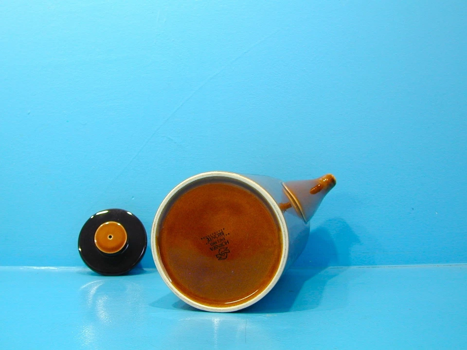 1974 Vintage Retro Hornsea Pottery Bronte Coffee Pot in Immaculate Condition - Image 4 of 4