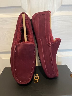 New UGG Men s Ascot Shearling Suede Moccasin Slippers Size 8