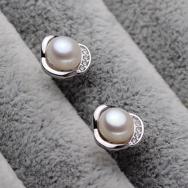 8mm Sterling Silver Freshwater Pearl Cubic Zirconia Flower