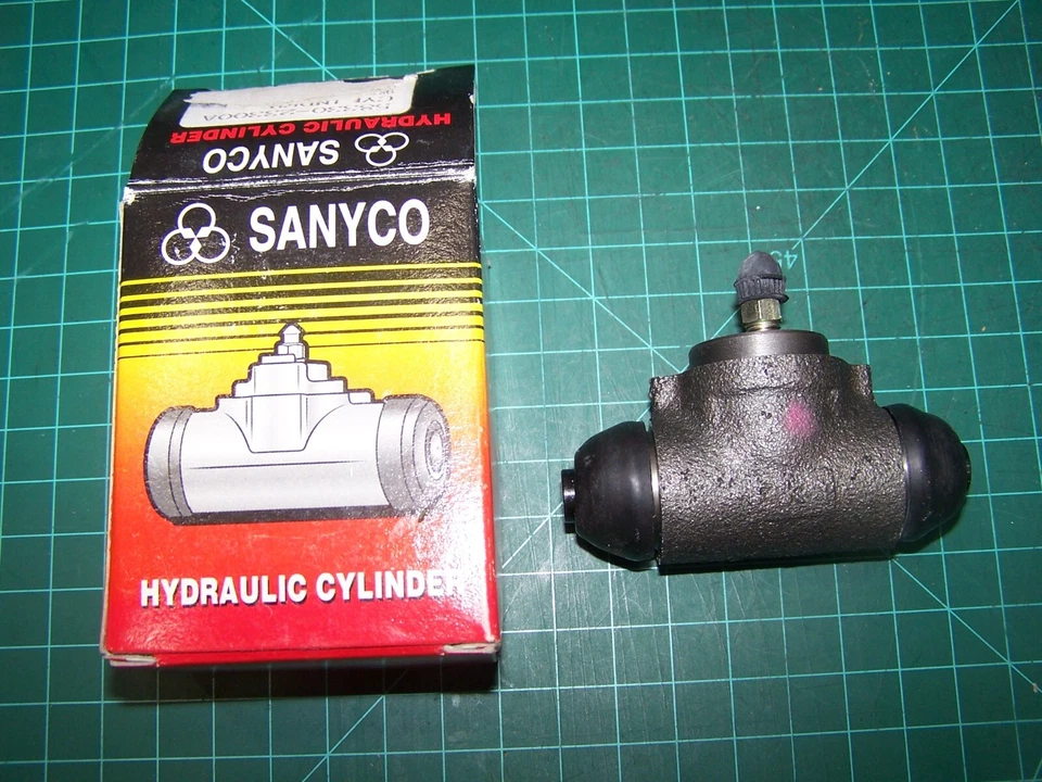 SANYCO 58330 23300A Wheel Cylinder fits REAR Hyundai & Mitsubishi - Image 3 of 4
