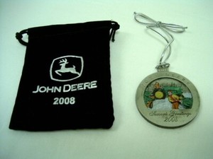 2008 JOHN DEERE PEWTER COMMEMORATIVE CHRISTMAS ORNAMENT (JC)