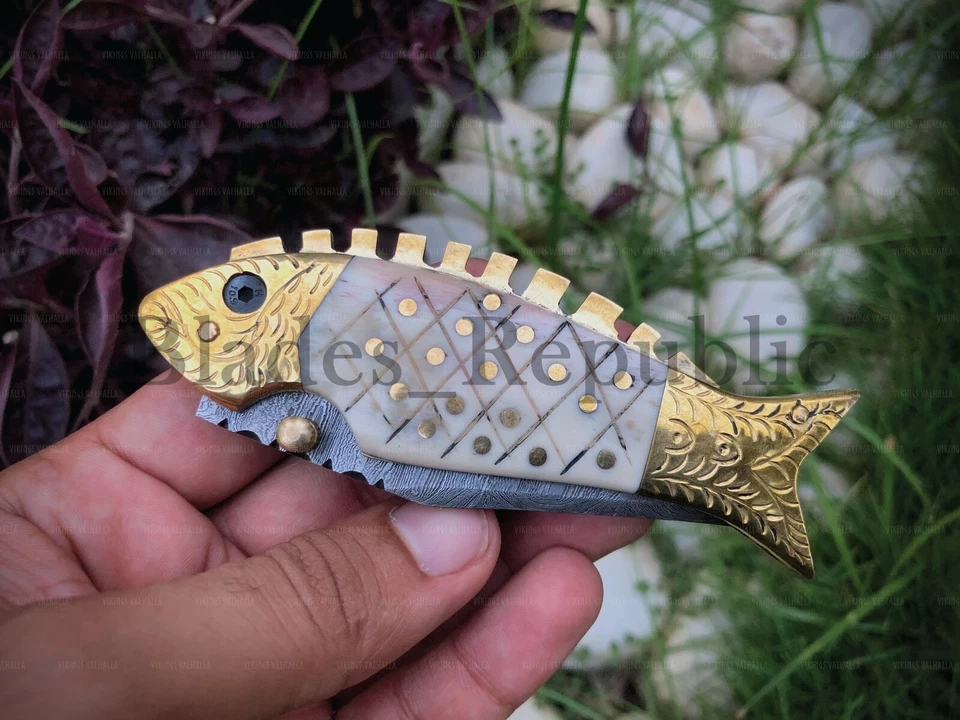Cuchillo de bolsillo hecho a mano para peces Damasco cuchillo de pesca plegable regalo de cumpleaños para hombres Foto 3 de 4