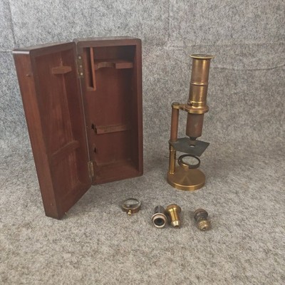 Antikes Messing Schüler Verbund Mikroskop Wissenschaftliches Instrument Vintage & Koffer