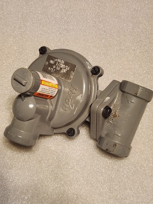 #ad Itron B42R ORI 1 2X9 16 6 16 IWC 5 16 2nd Stage Gas Pressure Regulator Used $80.00