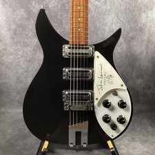 Preços baixos em Rickenbacker Preto 6 cordas de Guitarras