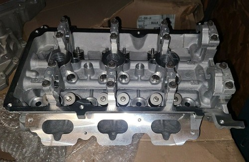YF1Z-6049-JA Cylinder Head Left With 12 Valves 2000 Sable Taurus 3.0L V6 - Picture 3 of 10