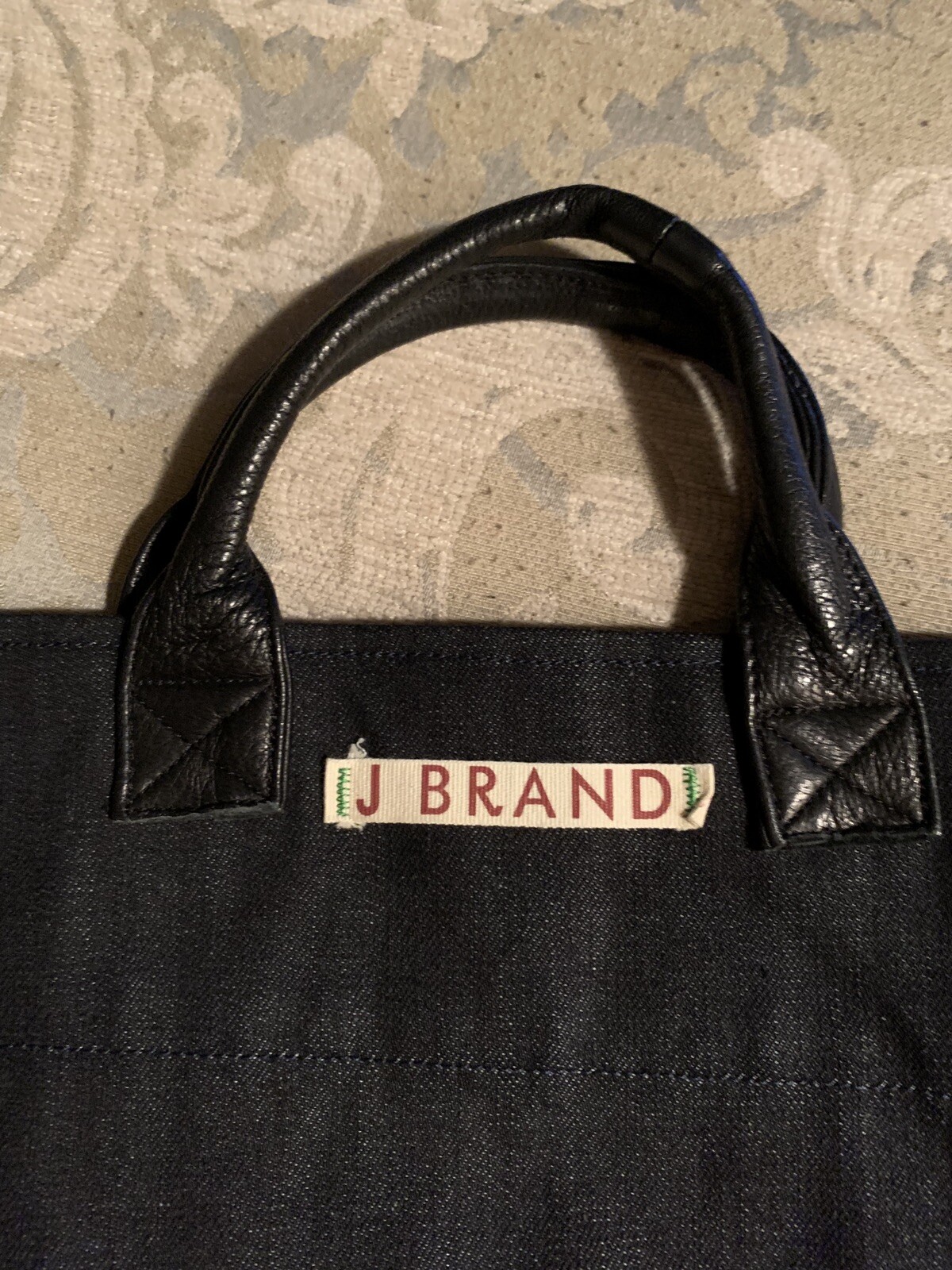 Picture 4 of 8