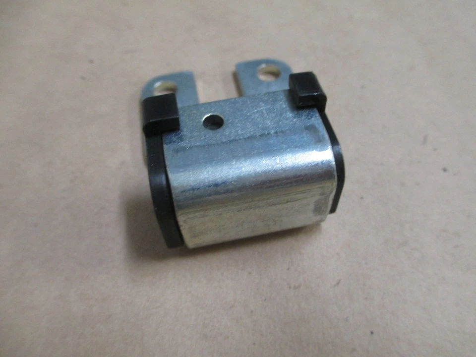 Ferrari 430 Enzo, Maserati Quattroporte — верхняя фиксированная натяжная пластина No 189569 - Изображение 4 из 4