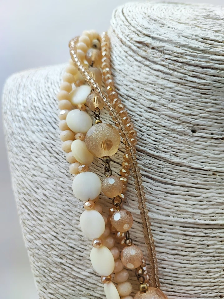 Collana Multifili In Madreperla E Cristalli Mix - Immagine 4 di 4