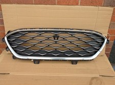 FORD KUGA VIGNALE FRONT BUMPER GRILLE WITH CAMERA HOLE DAMAGED 2020-ON