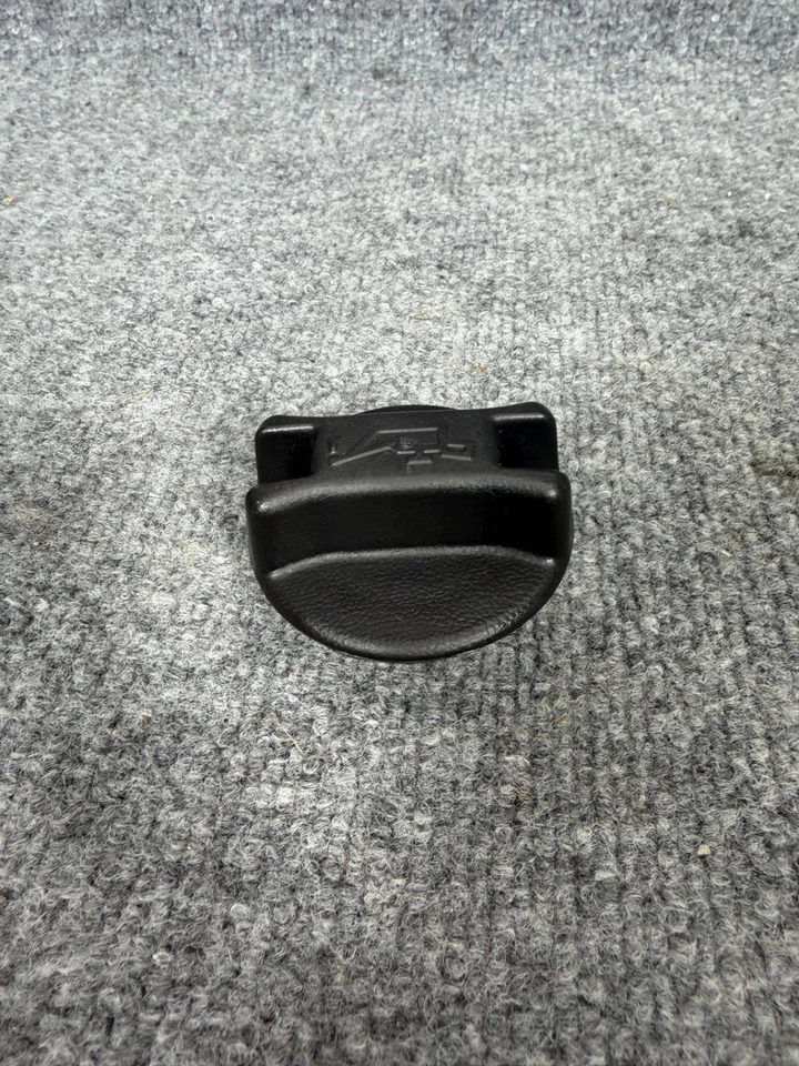 🔶Tapa de llenado de aceite de motor Infiniti Q50 Ex35 FX35 G37 Q70 QX80 2002-2020 OEM Foto 2 de 4