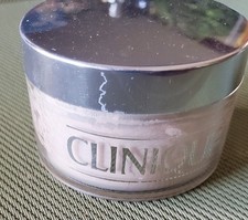 NWT Clinique 03 Transperency  Transparent loose powder. New without brush Sealed