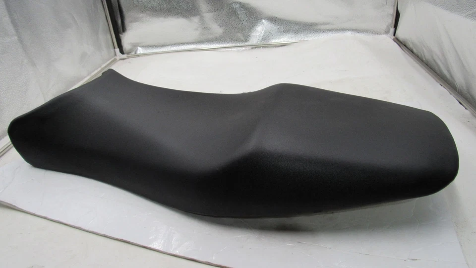 1999 Honda CBR1100XX 1100 Black Bird OEM Seat CBR1100 - Image 3 of 4