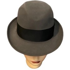 Dobbs Fifth Avenue New York Gray Felt Fedora Hat