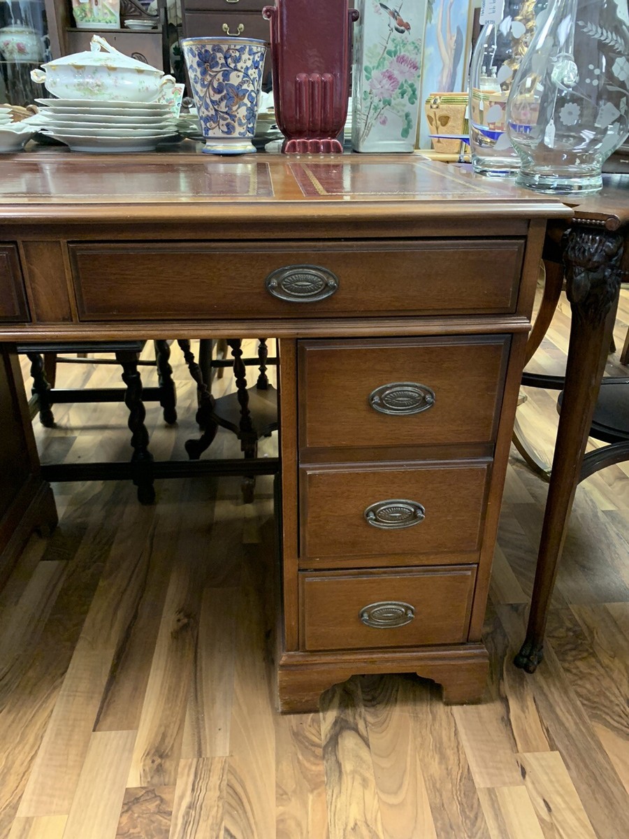VTG 1950s Jamestown Maddox Mahogany Wood & Leather Kneehole Desk