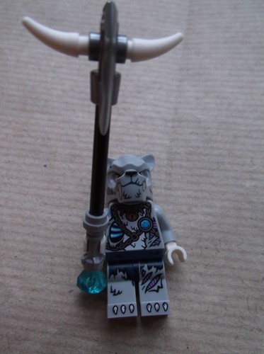 NEW LEGO LEGENDS OF CHIMA MINIFIGS & WEAPONS, LIMITED EDITION FOIL PACKS. PICK - Picture 10 of 17