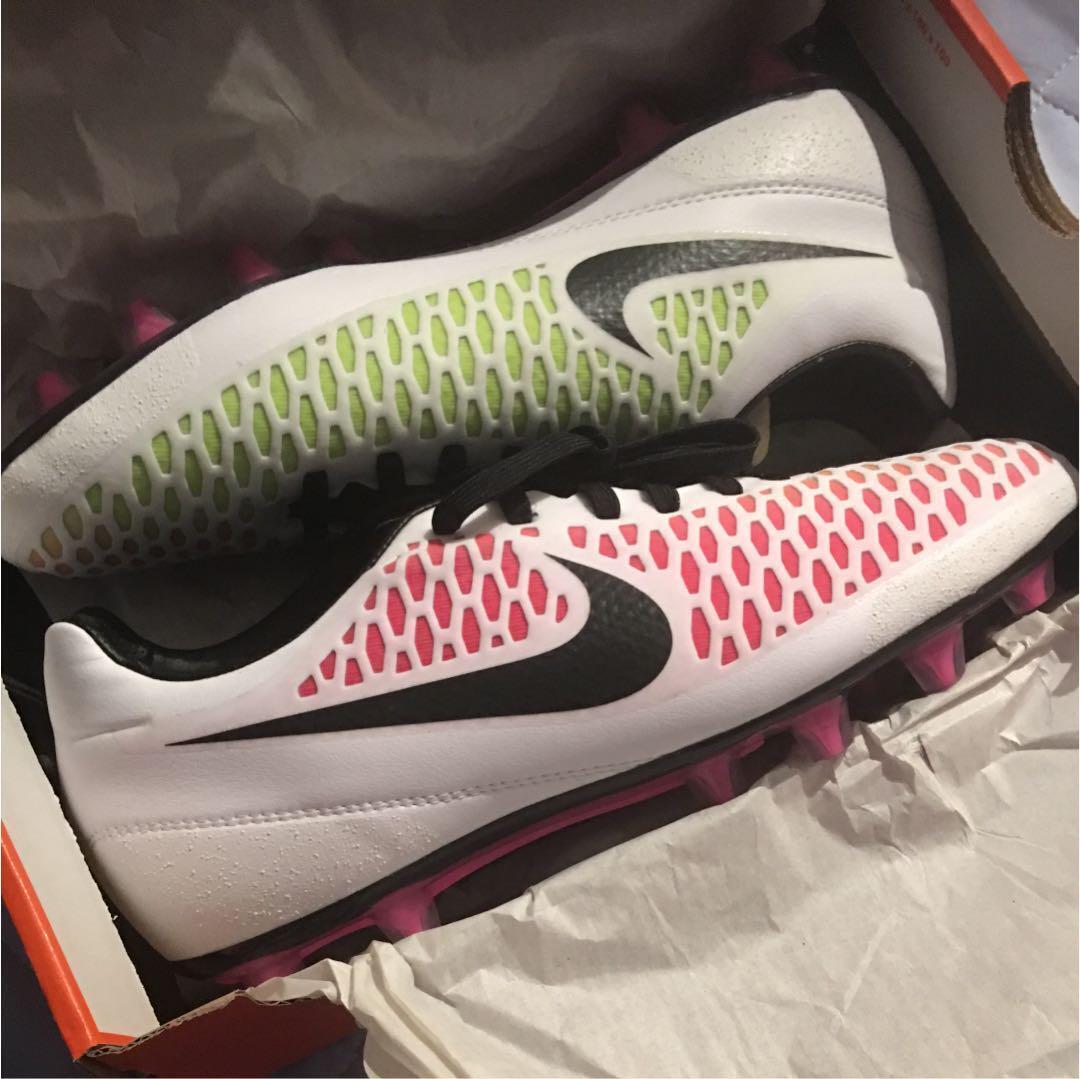 Nike Magista Opus HG-E Soccer Cleats US 7 - Used, No Box/Bag Nike Magista Opus HG-E Soccer Cleats US 7 - Used, No Box/Bag