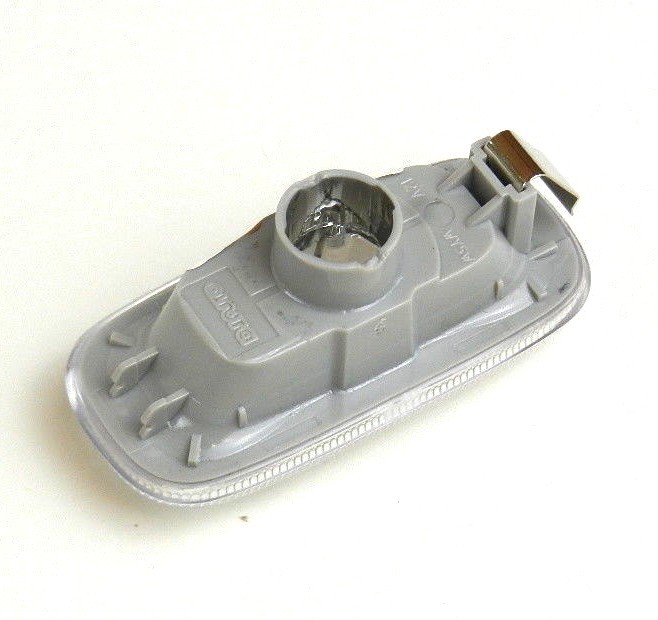 1 x FOR AUDI A3 A4 A6 FRONT WING LEFT/RIGHT SIDE INDICATOR CLEAR