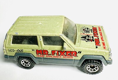 Vintage 1986 Matchbox Jeep Cherokee Mr. Fixer Home Appliance Repair Truck XJ