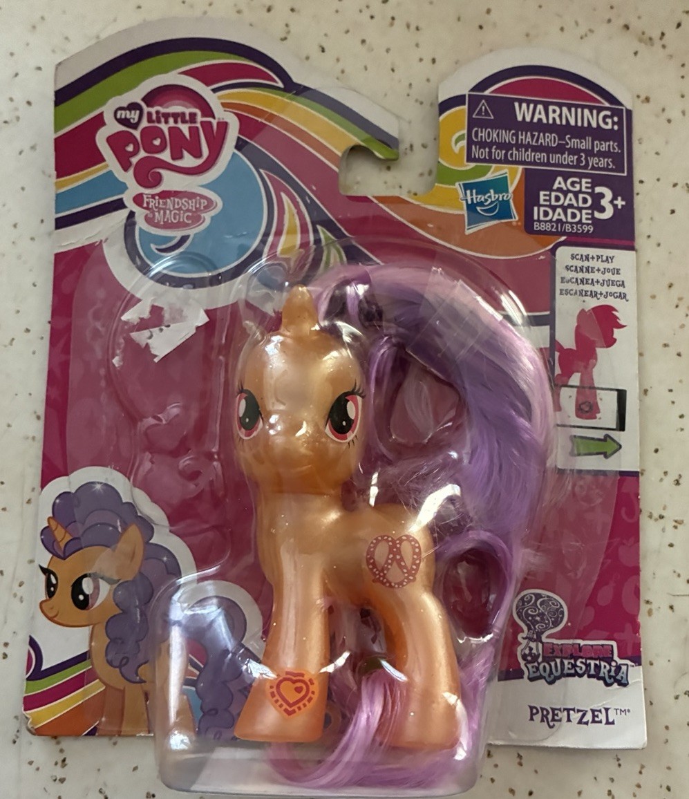 My Little Pony FIM Pearlized Pretzel Brushable Figure Missing Comb