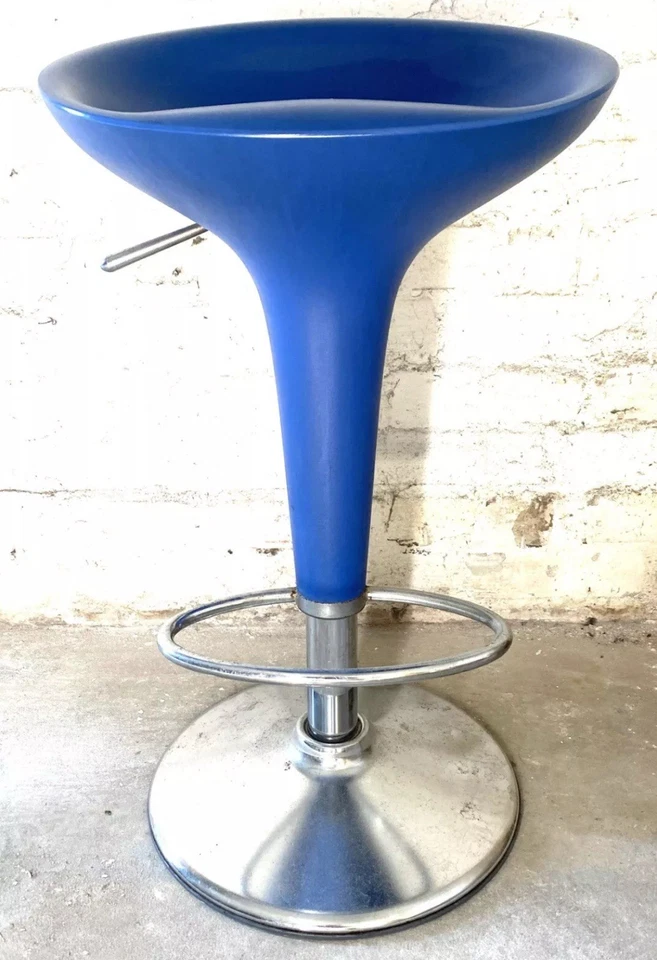 Designklassiker Magis Bombo Barhocker Hocker blau, guter gebrauchter Zustand - Bild 2 von 4