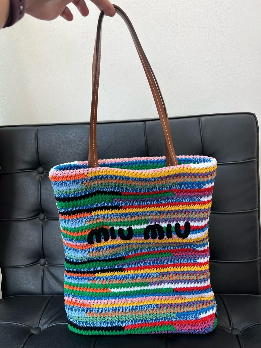 miu miu ニット トートバッグ ストライプ Miu Miu Woven Striped Tote Hand-Knitted Polyester & Cotton Yarn