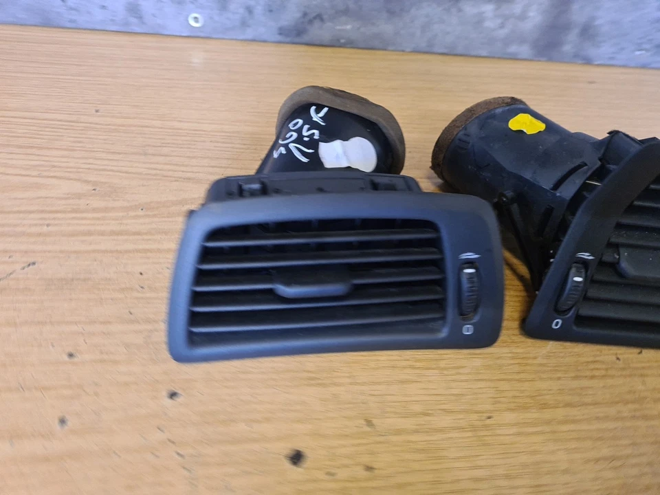 Volvo S60 MK1 2005 FL salpicadero delantero ventilación aire izquierda derecha par 3409376/3409378 Foto 3 de 4