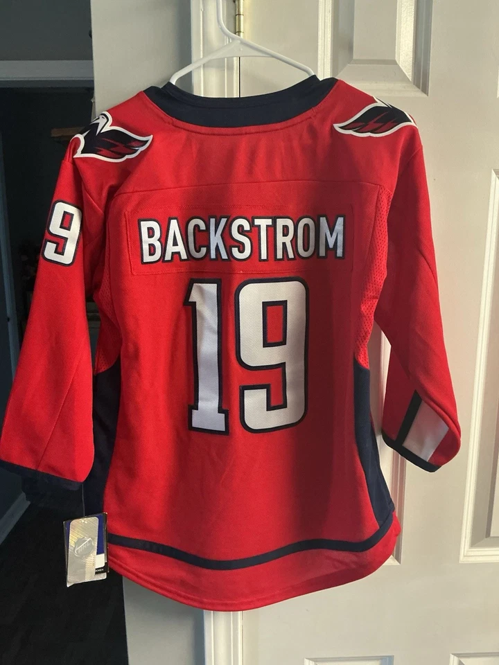 Camiseta Washington Capitals Nicklas Backstrom Nueva con Etiquetas Talla Juvenil S/M Foto 4 de 4