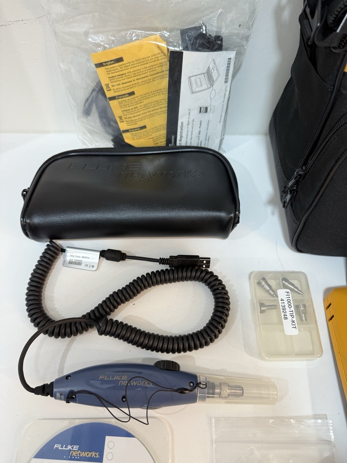 FLUKE NETWORKS VERSIV OPTIFIBER PRO OTDR KIT W/ QUAD OTDR MODULE & ACCESSORIES