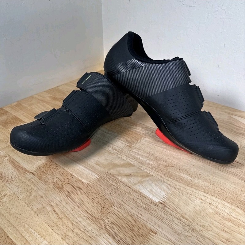 Black Shimano RC1 Road Cycling Shoes with LOOK cleats Mens Size 45 US 10.5 